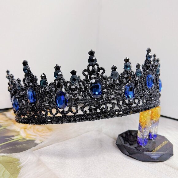 Renaissance Crown, Blue Stone Crown, Halloween Costume, Coronation Crown - Picture 2 of 9